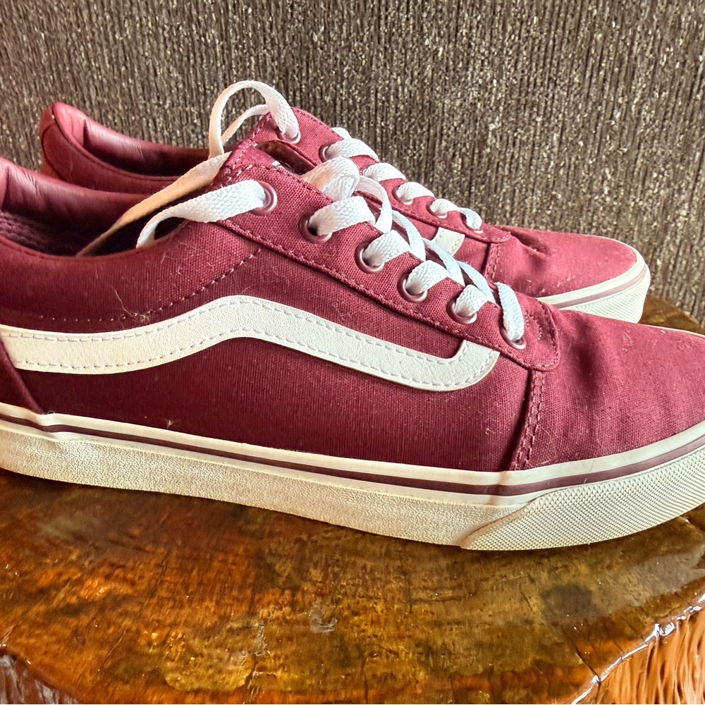 Vans - Old School Maroon and White Sneakers